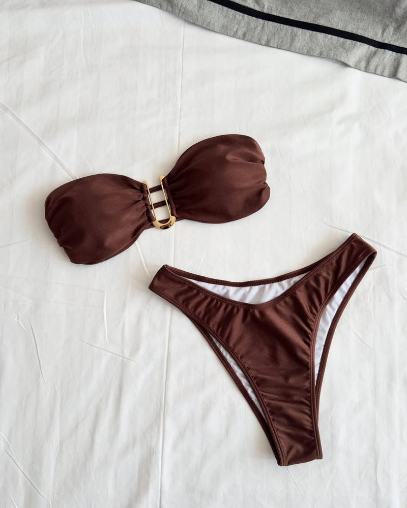 Brazilian Bikini Set in Braun – Low-Waist Damen Bikini aus Nylon Spandex, ohne Bügel, mit goldener Ring-Deko – perfekt für Strand, Urlaub & Beachwear – Brazilian cut swimwear summer style