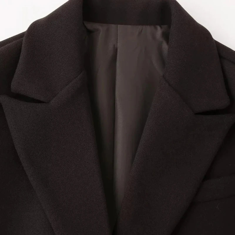 Cléa Coat styled for autumn streetstyle – women’s fringe trenchcoat with pockets, Chic & Charm