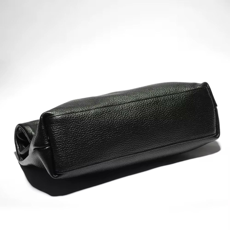 women’s fold clutch in black real leather, luxury handbag for evening and day