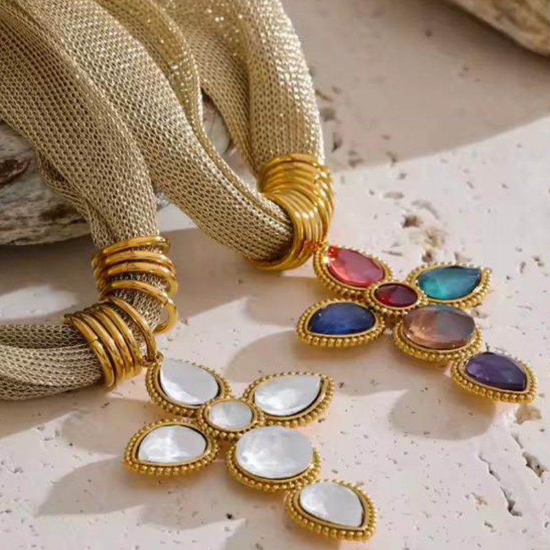 Gioia di Colori luxury cross necklaces – gold stainless steel mesh chains with faceted glass pendants – vibrant multicolor gemstone cross and elegant white crystal cross – timeless religious jewelry for women, statement and bridal styles