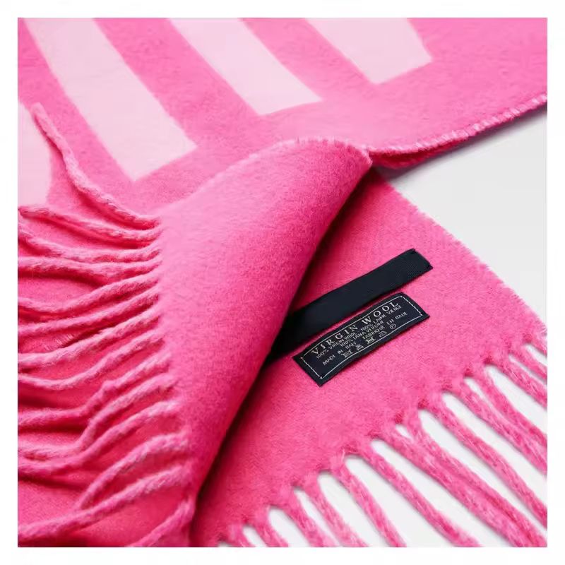 Luxury pink winter wool scarf – Chic & Charm 100% virgin wool, soft and cozy with fringes