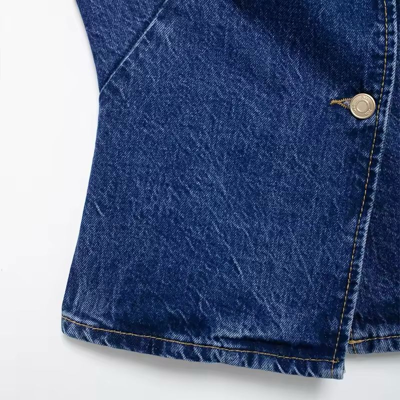 Vest & Wide-Leg Jeans, Spring/Summer 2025 Fashion, Comfortable and Stylish, Trendy Women’s Outfit with Mid-Rise Waist and Button Closure.