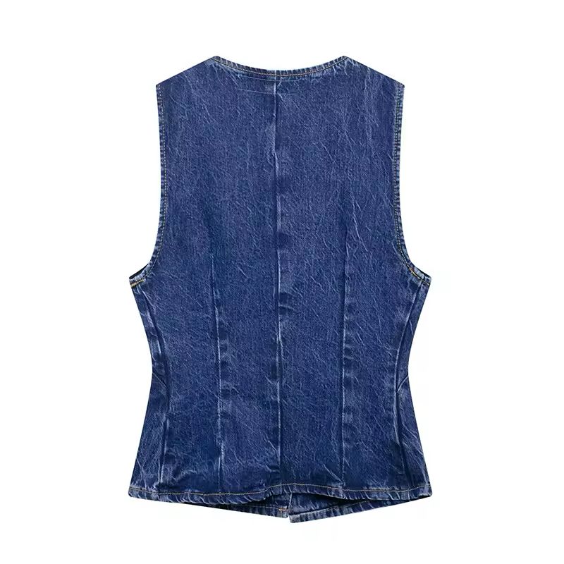 Vest & Wide-Leg Jeans, Spring/Summer 2025 Fashion, Comfortable and Stylish, Trendy Women’s Outfit with Mid-Rise Waist and Button Closure.