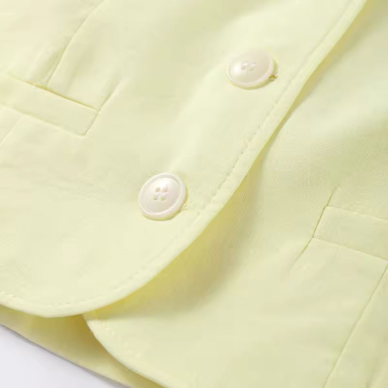 Sommer Outfit Set – Cotton-Linen Mischung, ärmelloses Top & kurze Hose, elegant & bequem.
