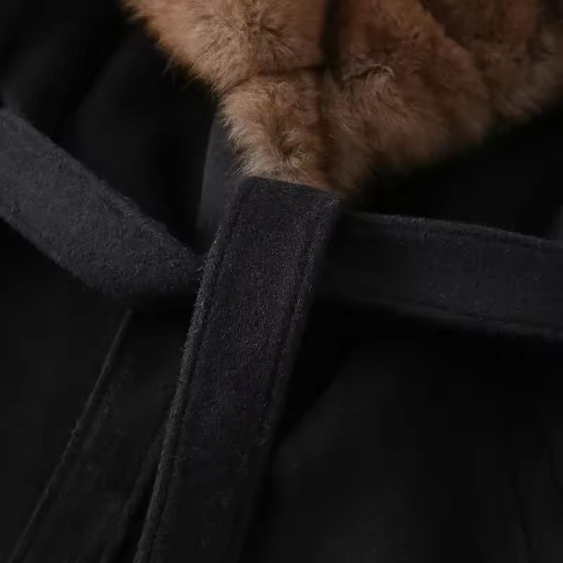 Close-up of belt and wool fabric – Chic and Charm Fur Royal women’s coat with fur collar