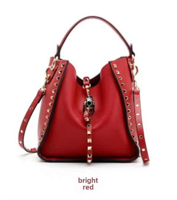 Trendy Cropped Studded Cow Leather Bucket Bag Crossbody Women'S Bag Lychee Pattern Single Shoulder Slant 2024 Model