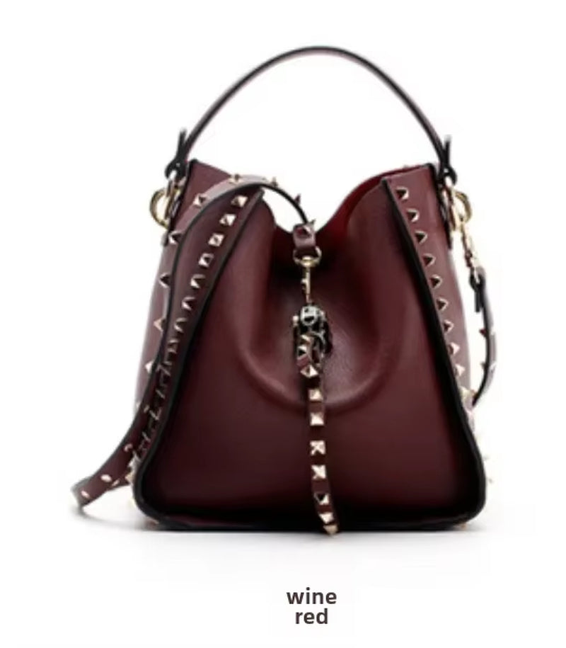 Trendy Cropped Studded Cow Leather Bucket Bag Crossbody Women'S Bag Lychee Pattern Single Shoulder Slant 2024 Model