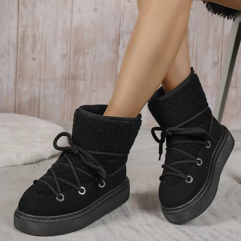 Fashionable Cross-Strap Snow Boots - Comfortable and Versatile.