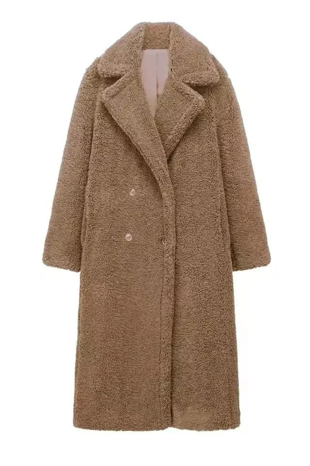 Women's long brown teddy coat – cozy oversized double-breasted shearling winter coat made of premium lamb fleece.
