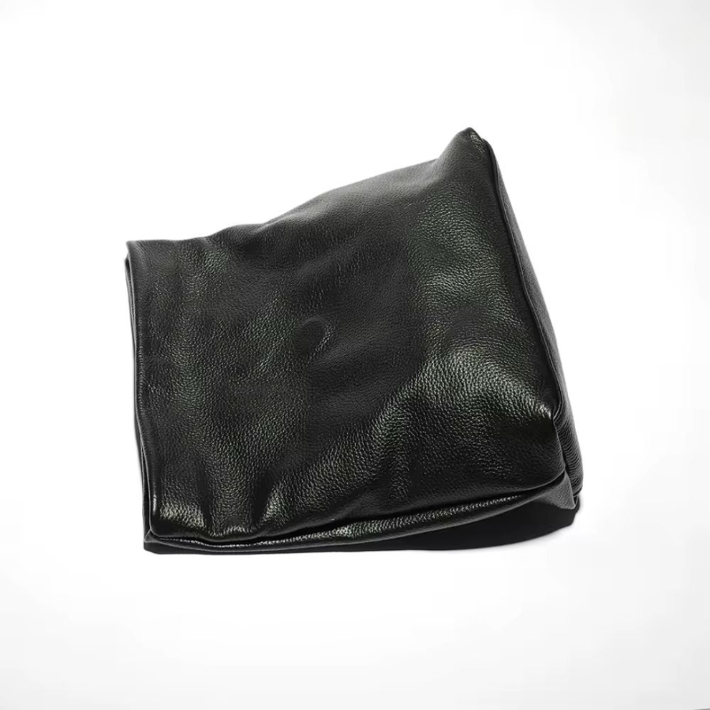NÉRA SoftFold black – timeless foldable leather purse with cotton lining
