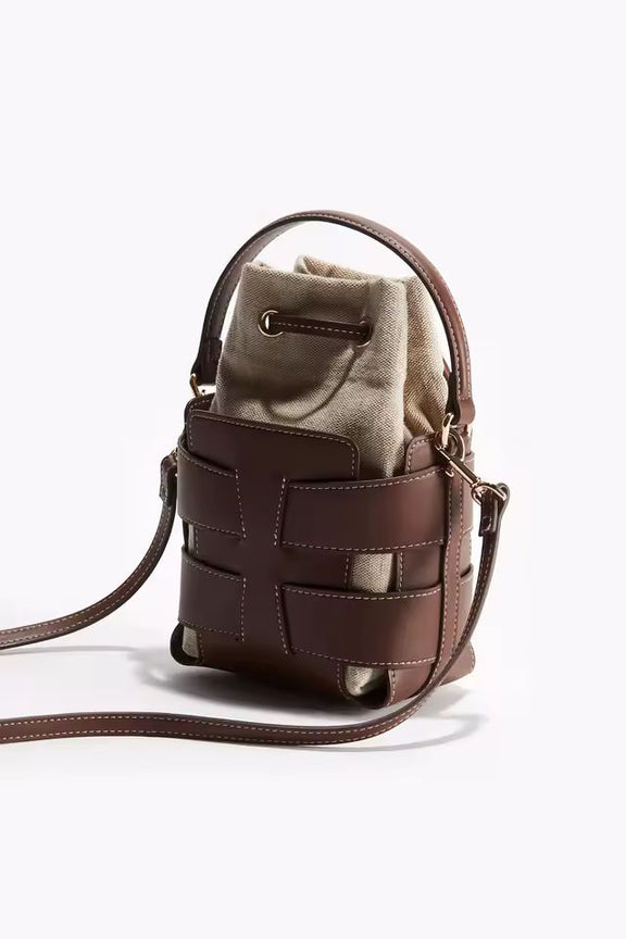 Stylish LORVÉ Elegance Bucket Bag in brown – lightweight women’s shoulder bag with adjustable strap, fashionable all-season handbag.
