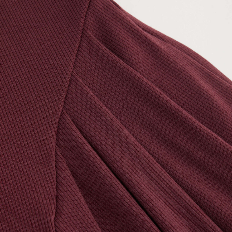 Sleeveless women’s midi dress in black or burgundy with high neck, fitted waist and flared skirt made of stretch fabric – elegant dress for office, everyday wear and special occasion