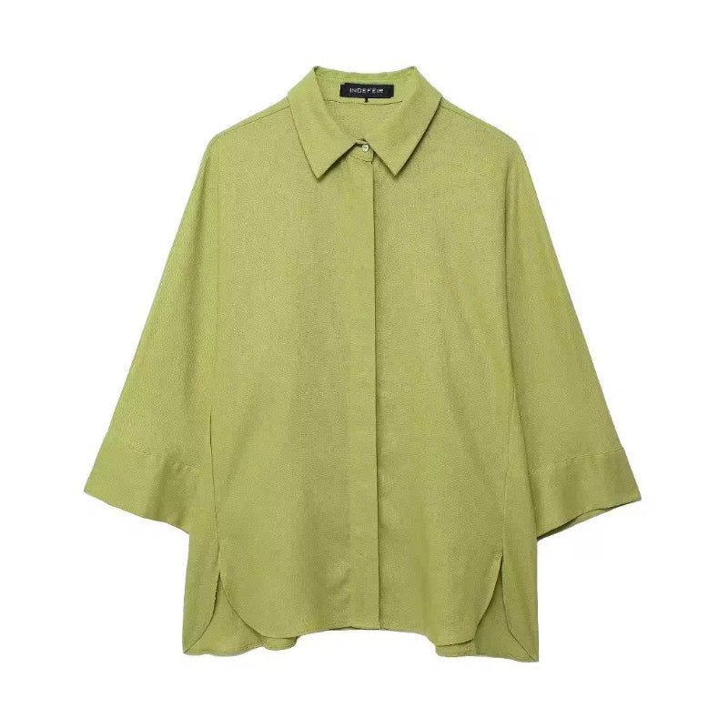 Light olive green blouse with classic collar and wide sleeves – casual and elegant, easy to pair or wear as part of a 2-piece set.