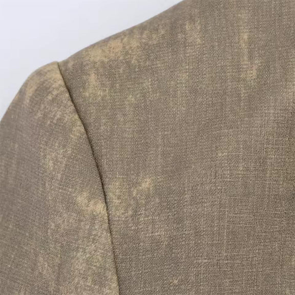 Mara Oversized Blazer Beige Grey – close-up detail horn-effect button, textured neutral fabric, women’s oversized chic blazer