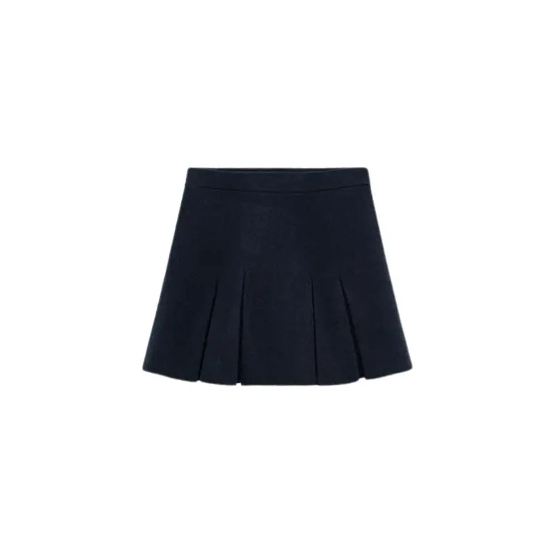 Chic black cotton mini skirt – comfortable, breathable, and versatile for women’s everyday style.