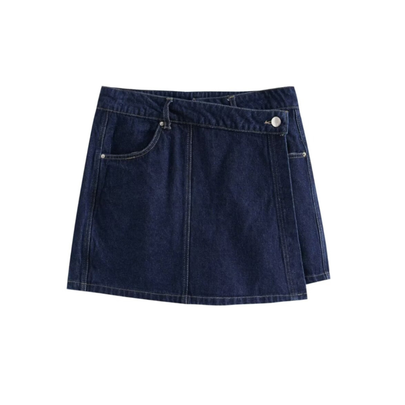 Wrap-style denim skirt with button closure and front pockets – matching piece from the Soho Denim Set