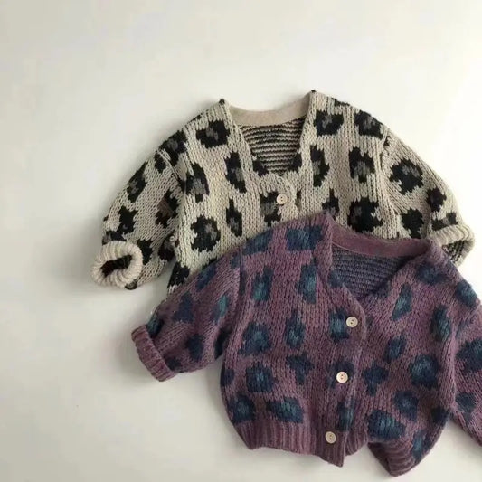 Leopard Print Sweater for Girls in Lilac and Khaki, stylish cotton sweater with front buttons, perfect for autumn, kids’ fashion, and everyday wear.