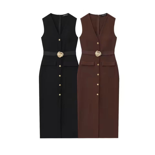 Elegant sleeveless black midi dress with belt and button-down front – women’s fashion

