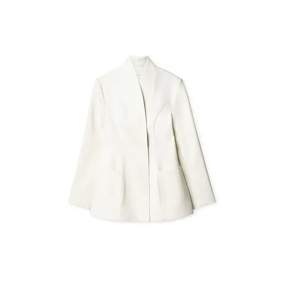 ElegantTailor tailored blazer with shoulder pads, front pockets, and hidden button closure for women – business and casual wear