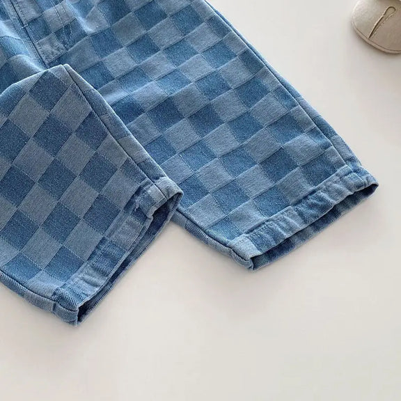 Comfortable blue kids’ pants with elastic waistband, perfect for boys and girls aged 1-3 years. Soft, breathable polyester material, ideal for everyday wear, playtime, and adventures.