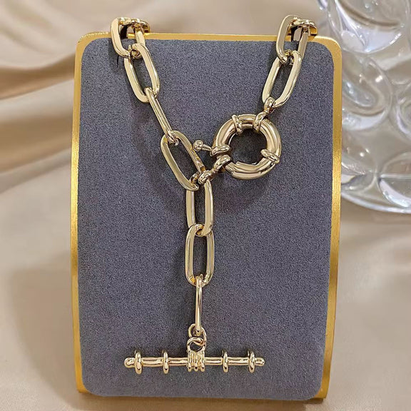 Elegant gold statement necklace for women with toggle closure – Nova Luxe jewelry piece